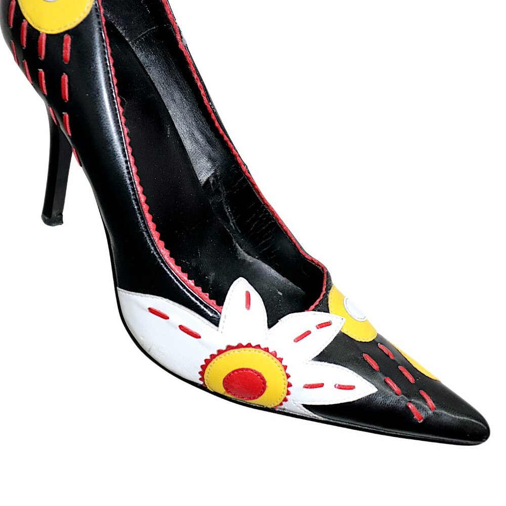 MIA RARE Y2K Flower Power Leather pumps Yellow Red White Flowers 8 M